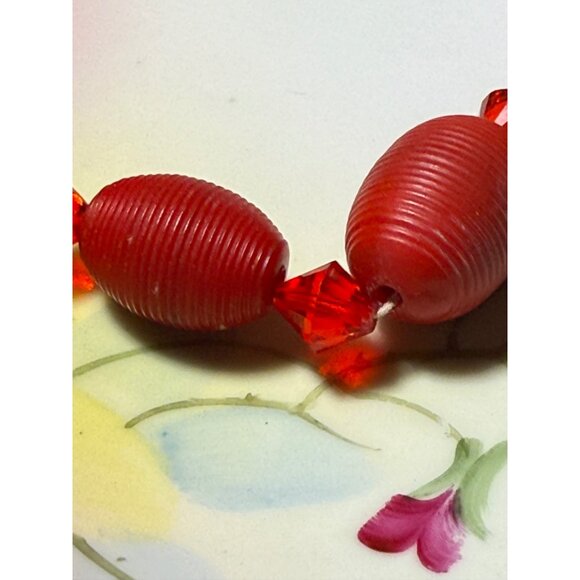 Vintage 30's Czech Red Beaded Carved Celluloid Glass Beaded necklace - Picture 5 of 12